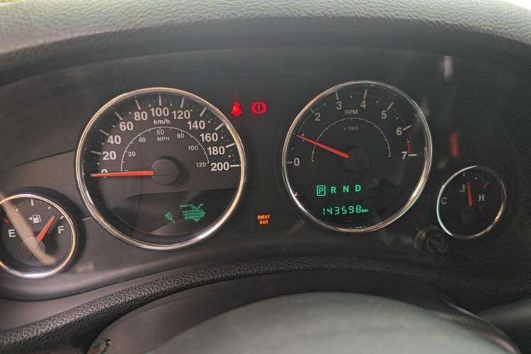 Used Jeep Wrangler 2015 3.6L Rubicon Four-Door Comfort Edition Instrument Cluster