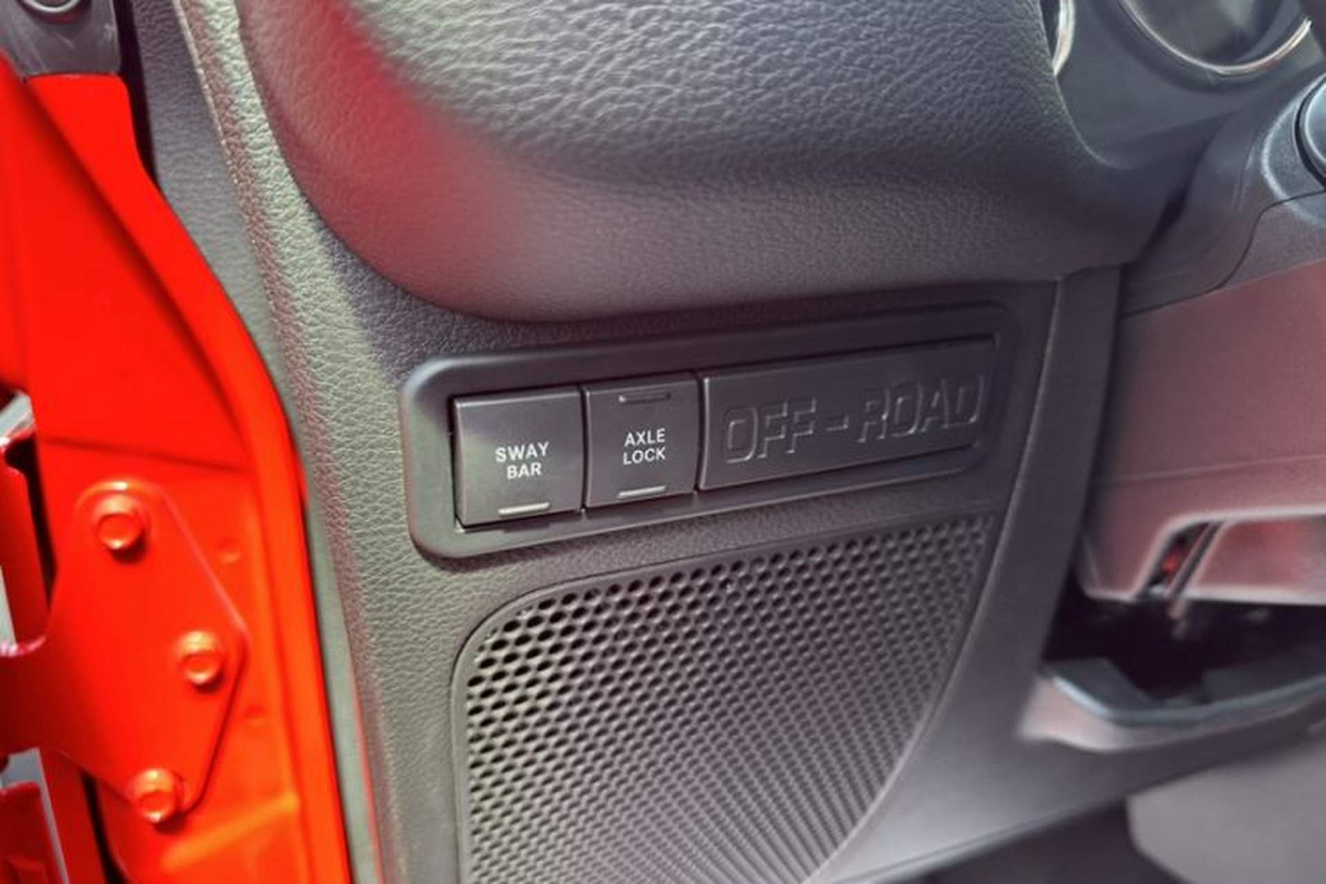 Used Jeep Wrangler 2015 3.6L Rubicon Two-Door Comfort Edition Interior 11