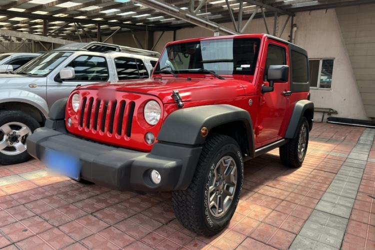 Used Jeep Wrangler 2015 3.6L Rubicon Two-Door Comfort Edition Guazi used car, China used car export, Used car for sale, Used  cars, Cheapest cars for sale
