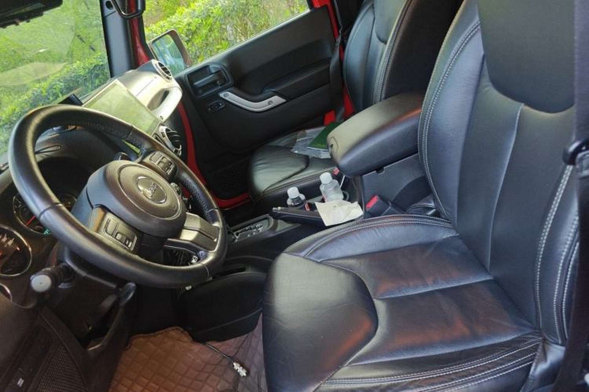 Used Jeep Wrangler 2015 3.6L Rubicon Two-Door Comfort Edition Left Front Seat
