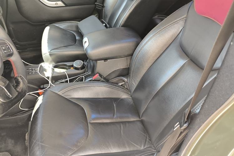 Used Jeep Wrangler 2015 3.0L Sahara Four-Door Edition Left Front Seat