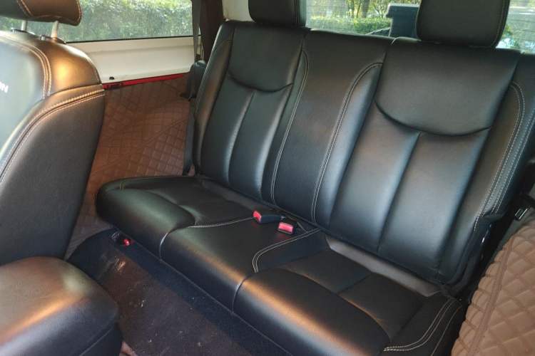 Used Jeep Wrangler 2015 3.6L Rubicon Two-Door Comfort Edition Left Rear Seat