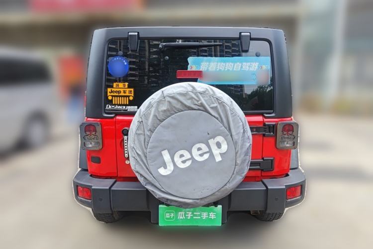 Used Jeep Wrangler 2015 3.0L Sahara Four-Door Comfort Edition Rear