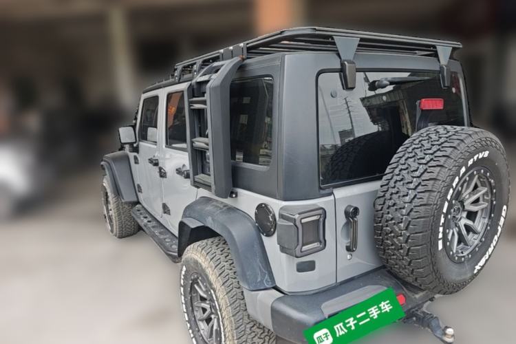 Used Jeep Wrangler 2015 3.6L Rubicon Four-Door Comfort Edition Rear Left 45 Deg