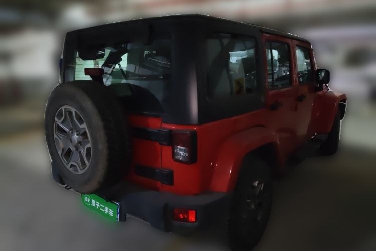 Used Jeep Wrangler 2015 3.0L Sahara Four-Door Comfort Edition Rear Right 45 Deg