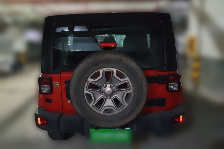 Used Jeep Wrangler 2015 3.0L Sahara Four-Door Comfort Edition Rear