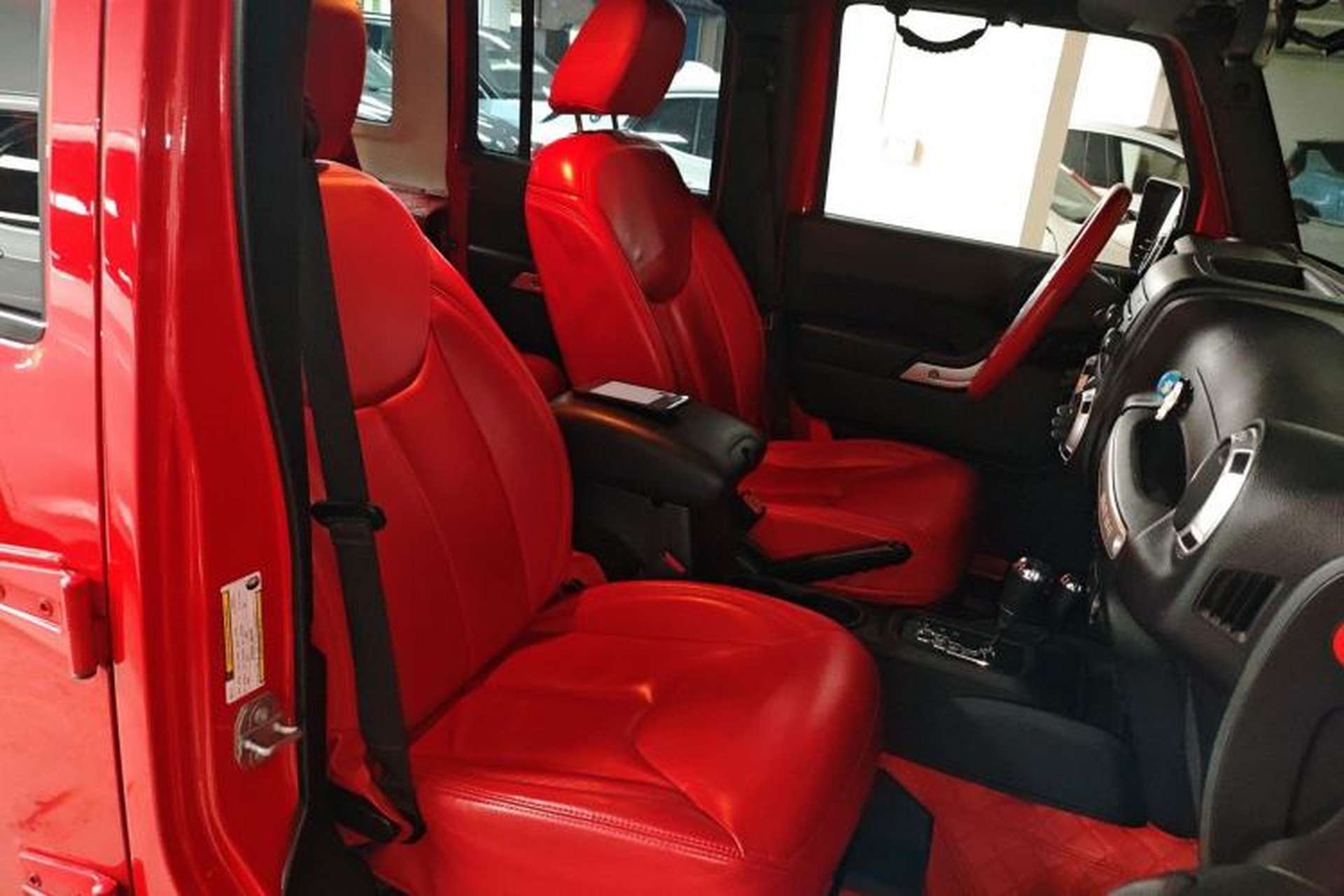 Used Jeep Wrangler 2015 2.8TD Sahara Four-Door Comfort Edition Right Front Seat
