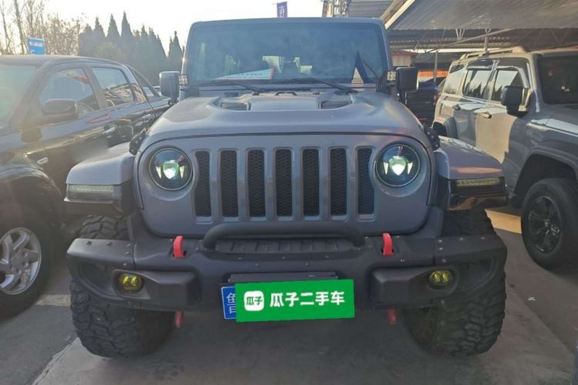 Used Jeep Wrangler 2015 2.8TD Sahara Four-Door Comfort Edition Front