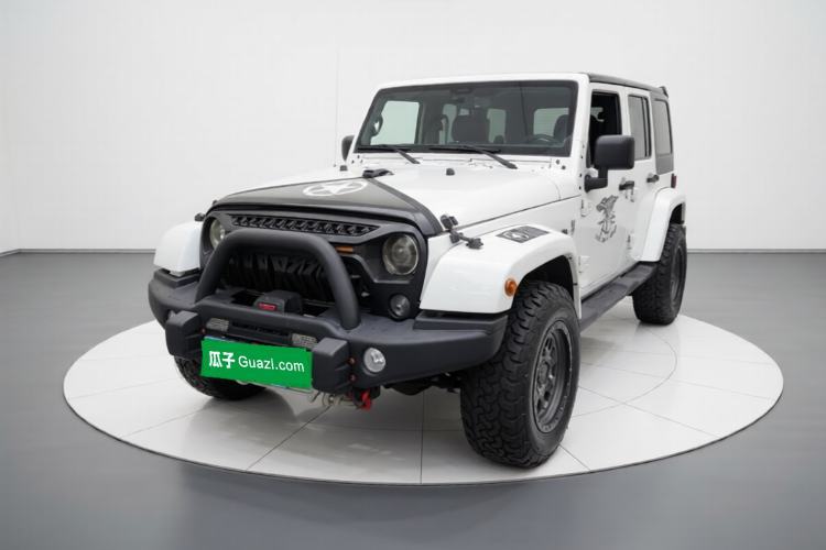 Used Jeep Wrangler 2015 3.0L Sahara Four-Door Edition Guazi used car, China used car export, Used car for sale, Used  cars, Cheapest cars for sale