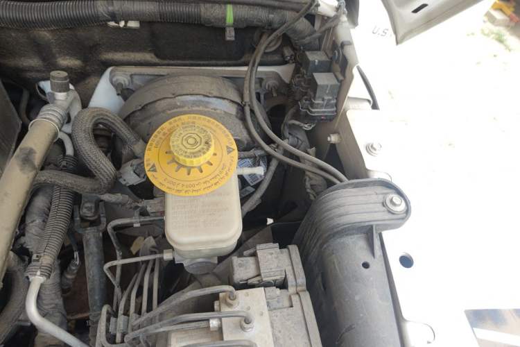 Used Jeep Wrangler 2015 3.0L Sahara Four-Door Edition Engine Bay Left