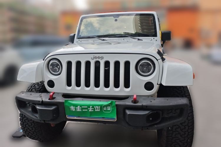 Used Jeep Wrangler 2015 2.8TD Sahara Four-Door Edition Front