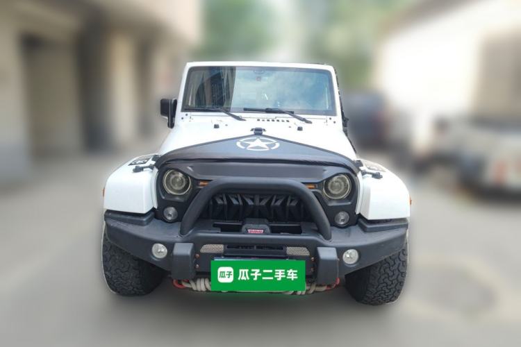 Used Jeep Wrangler 2015 3.0L Sahara Four-Door Edition Front