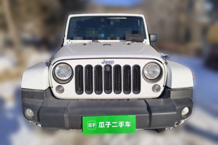 Used Jeep Wrangler 2015 3.0L Sahara Four-Door Comfort Edition Front
