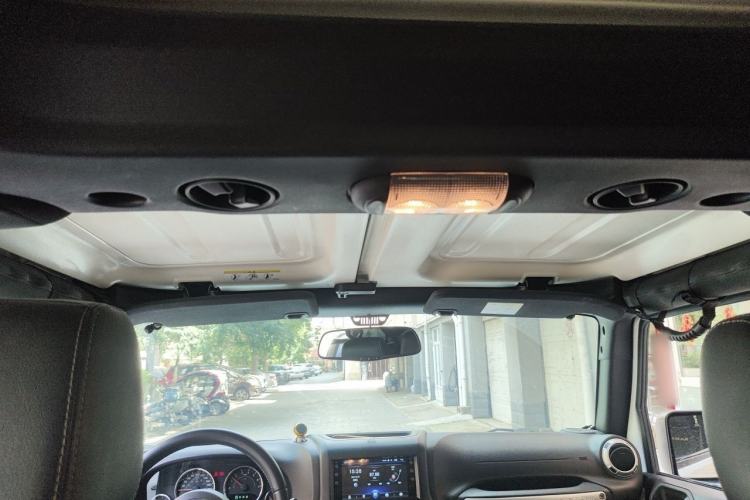 Used Jeep Wrangler 2015 3.0L Sahara Four-Door Edition Headliner