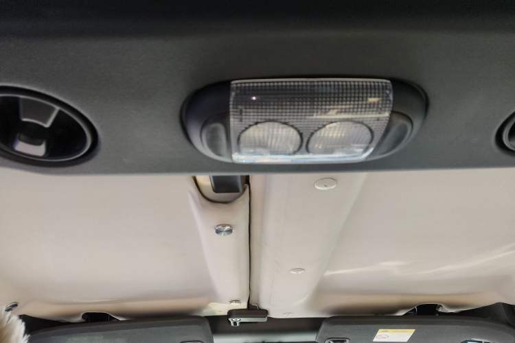 Used Jeep Wrangler 2015 3.0L Sahara Four-Door Comfort Edition Headliner