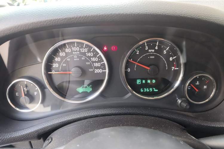 Used Jeep Wrangler 2015 3.0L Sahara Four-Door Edition Instrument Cluster