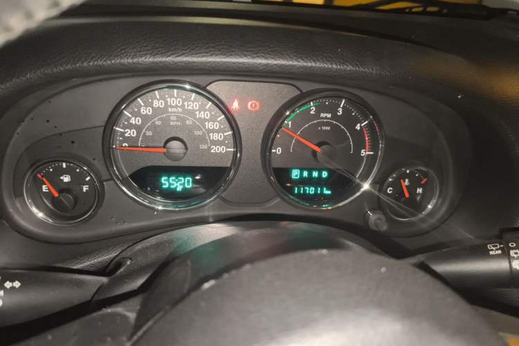 Used Jeep Wrangler 2015 2.8TD Sahara Four-Door Comfort Edition Instrument Cluster