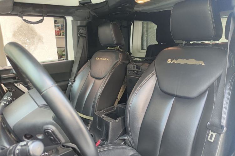 Used Jeep Wrangler 2015 3.0L Sahara Four-Door Edition Left Front Seat