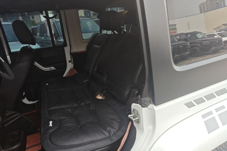 Used Jeep Wrangler 2015 2.8TD Sahara Four-Door Comfort Edition Left Rear Seat