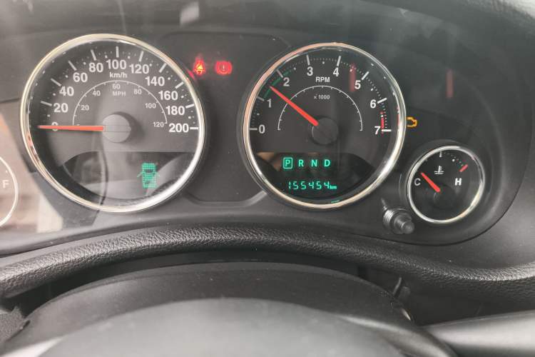 Used Jeep Wrangler 2015 3.0L Sahara Four-Door Edition Odometer Close Up