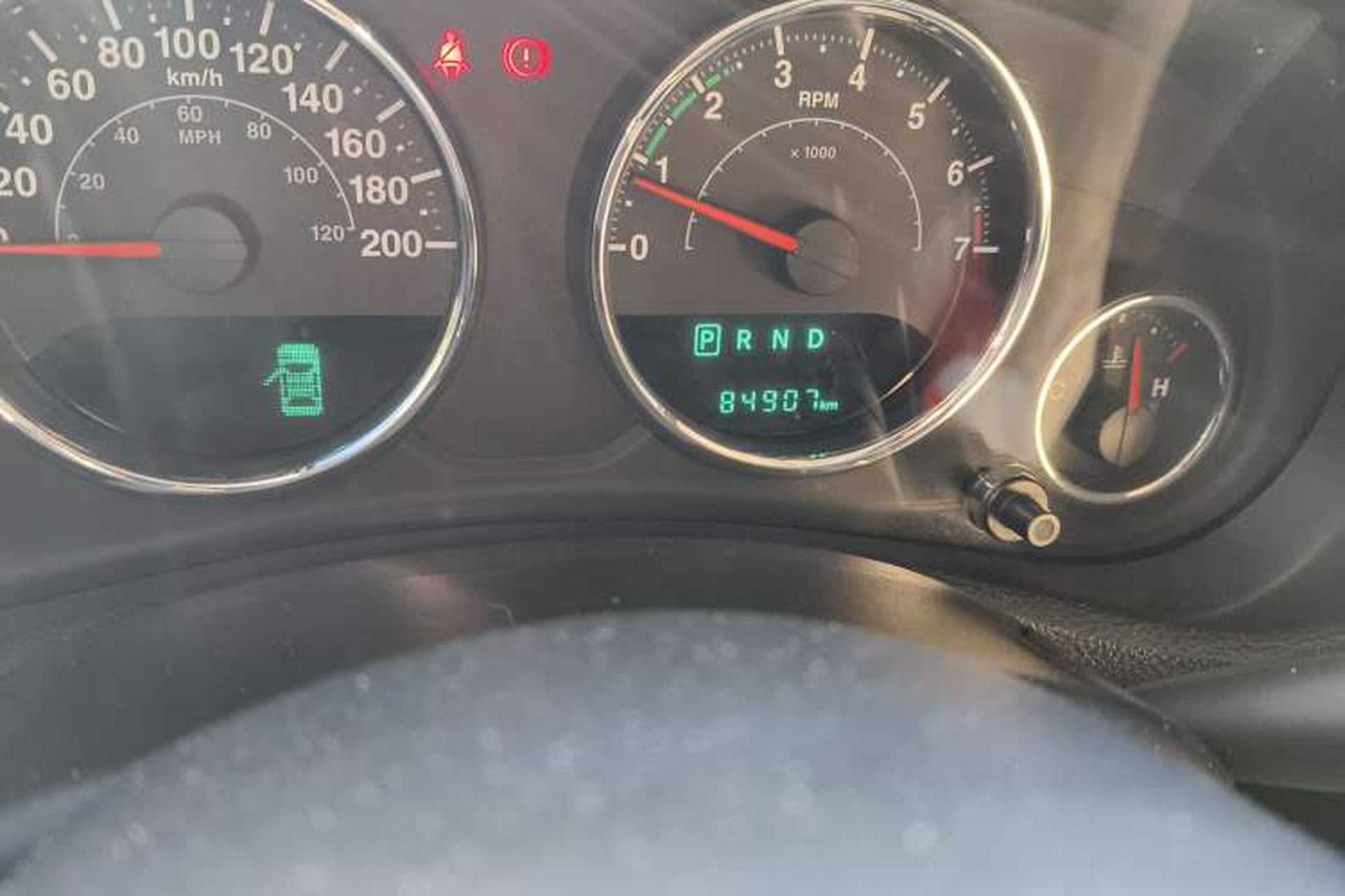 Used Jeep Wrangler 2015 3.0L Sahara Four-Door Comfort Edition Odometer Close Up