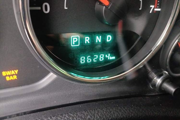 Used Jeep Wrangler 2015 3.6L Rubicon Four-Door Comfort Edition Odometer Close Up