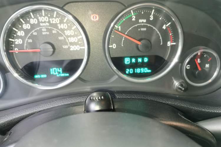 Used Jeep Wrangler 2015 2.8TD Sahara Four-Door Comfort Edition Odometer Close Up