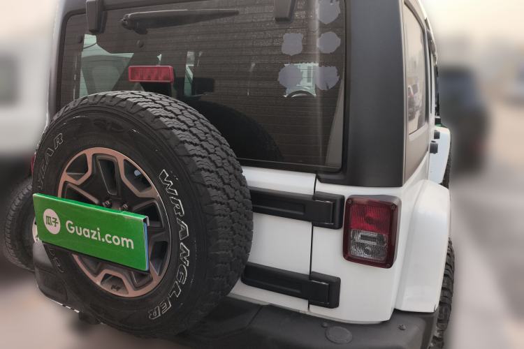 Used Jeep Wrangler 2015 3.0L Sahara Four-Door Edition Rear