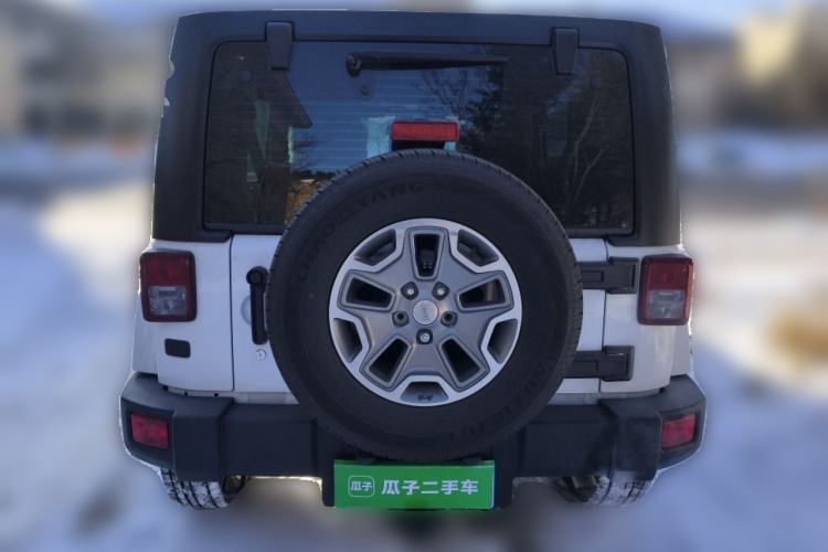 Used Jeep Wrangler 2015 3.0L Sahara Four-Door Comfort Edition Rear