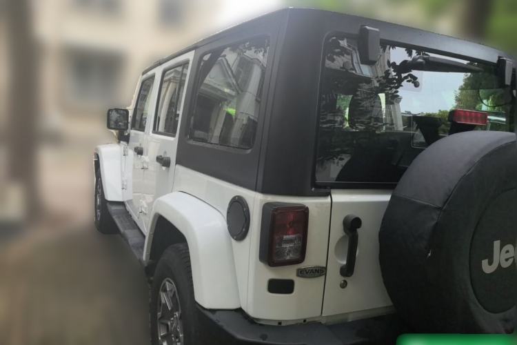 Used Jeep Wrangler 2015 3.0L Sahara Four-Door Comfort Edition Rear Left 45 Deg
