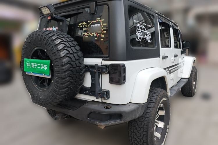 Used Jeep Wrangler 2015 2.8TD Sahara Four-Door Edition Rear Right 45 Deg