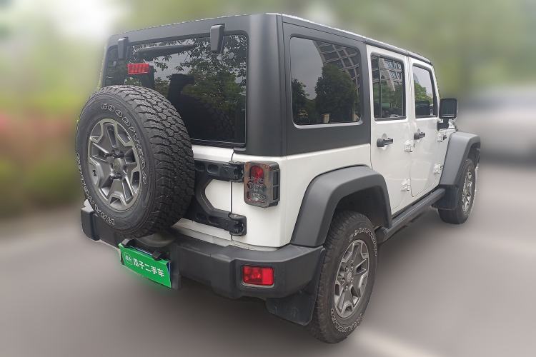 Used Jeep Wrangler 2015 3.6L Rubicon Four-Door Comfort Edition Rear Right 45 Deg