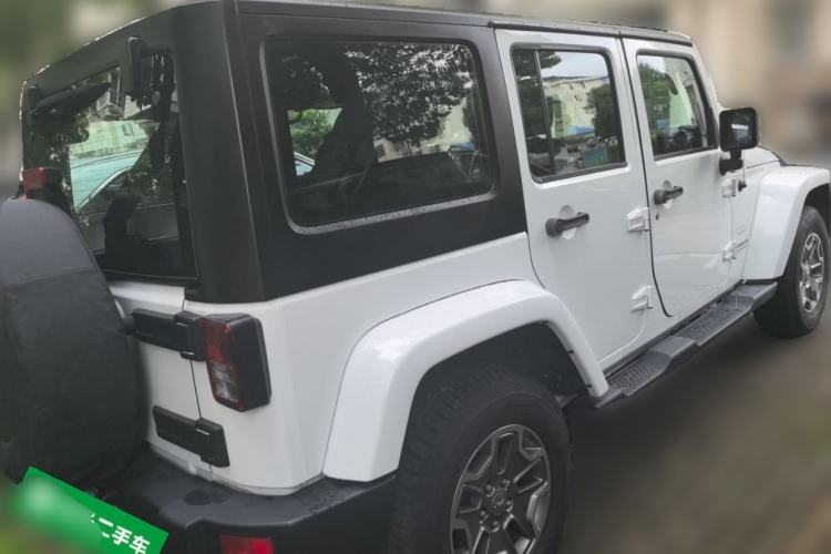 Used Jeep Wrangler 2015 3.0L Sahara Four-Door Comfort Edition Rear Right 45 Deg