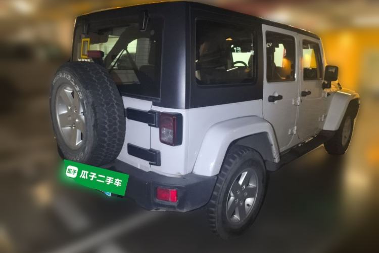 Used Jeep Wrangler 2015 2.8TD Sahara Four-Door Comfort Edition Rear Right 45 Deg