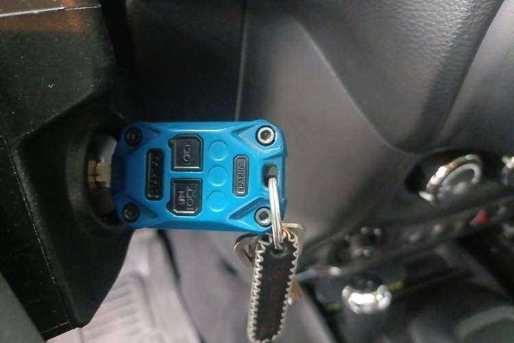 Used Jeep Wrangler 2015 3.6L Rubicon Four-Door Comfort Edition Vehicle Key