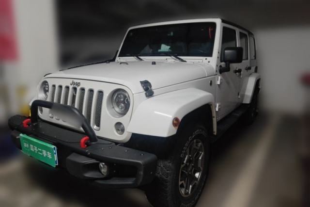Jeep Wrangler 2015 3.0L Four-Door Sahara Comfort Edition d’occasion