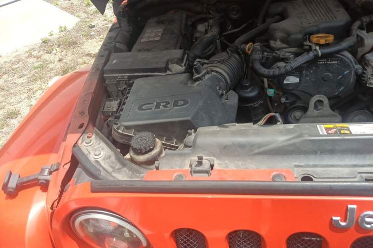 Used Jeep Wrangler 2015 2.8TD Sahara Four-Door Comfort Edition Engine Bay Right