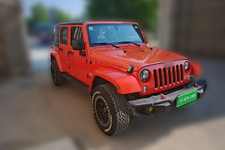 Used Jeep Wrangler 2015 2.8TD Sahara Four-Door Edition Front Right 45 Deg