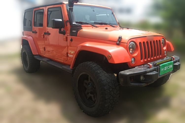 Used Jeep Wrangler 2015 2.8TD Sahara Four-Door Comfort Edition Front Right 45 Deg