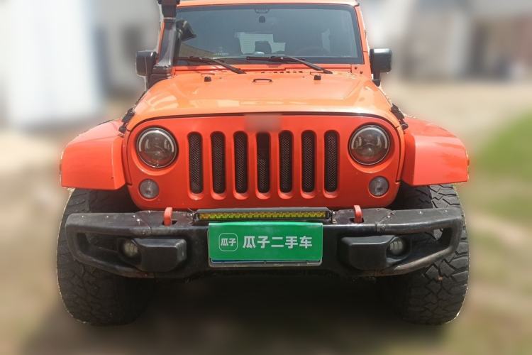 Used Jeep Wrangler 2015 2.8TD Sahara Four-Door Comfort Edition Front