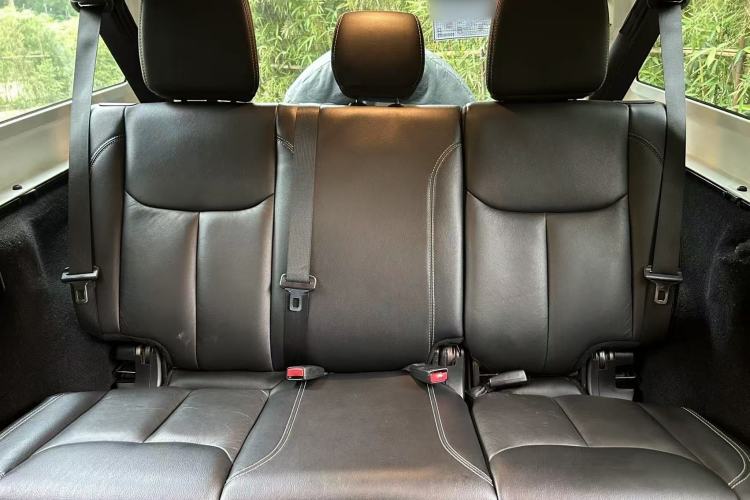 Used Jeep Wrangler 2015 3.0L Sahara Four-Door Edition Left Rear Seat