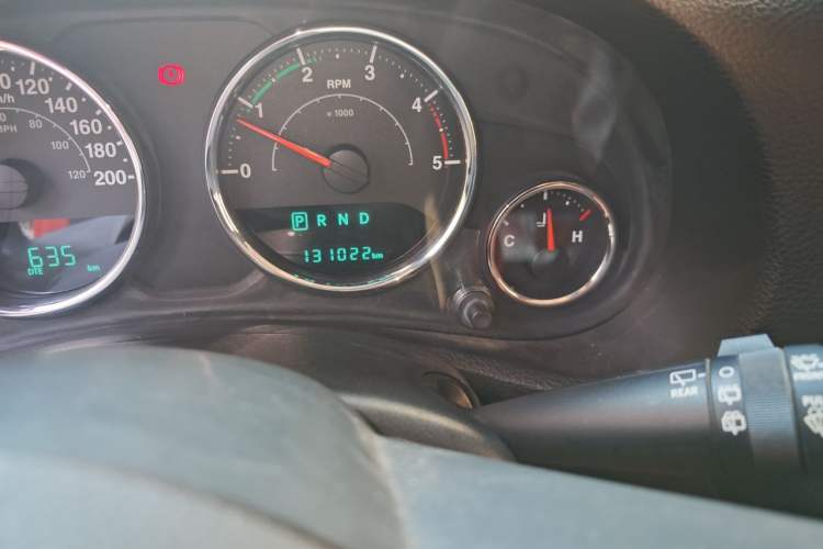 Used Jeep Wrangler 2015 2.8TD Sahara Four-Door Edition Odometer Close Up