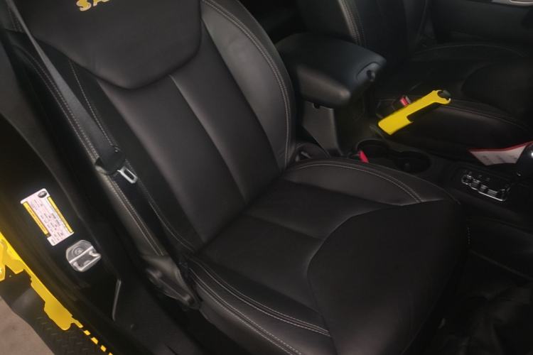 Used Jeep Wrangler 2015 3.0L Sahara Four-Door Edition Right Front Seat