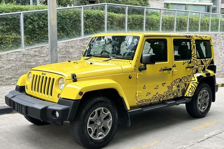 Used Jeep Wrangler 2015 3.0L Sahara Four-Door Edition Guazi used car, China used car export, Used car for sale, Used cars, Cheapest cars for sale