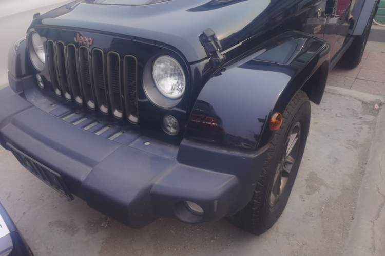 Used Jeep Wrangler 2016 3.0L Sahara 75th Anniversary Edition Left Front Headlight