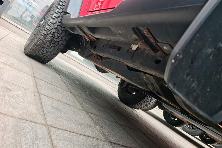 Used Jeep Wrangler 2016 3.6L Four-Door Rubicon U.S. Spec Right Side Sill