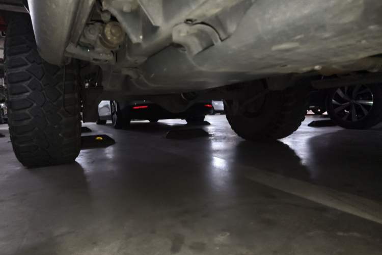 Used Jeep Wrangler 2017 3.0L Sahara Four-Door Comfort Edition Chassis Front Right