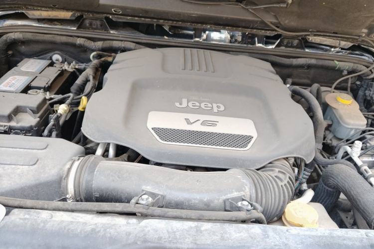 Used Jeep Wrangler 2017 3.0L Sahara Four-Door Comfort Edition Engine Bay