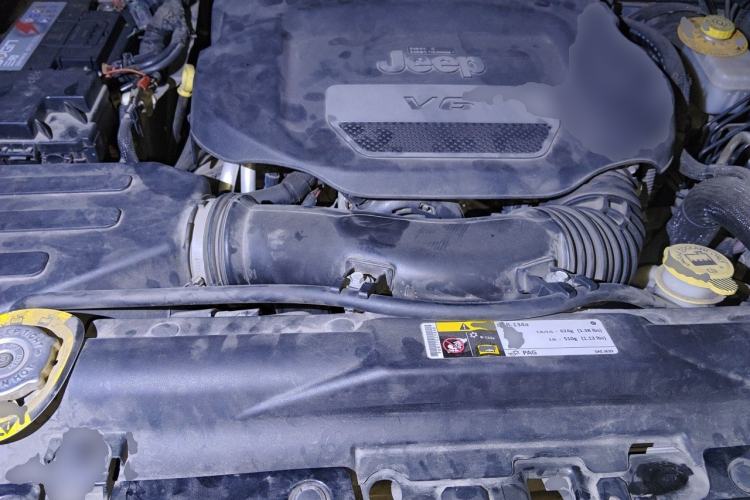 Used Jeep Wrangler 2017 3.6L Rubicon Four-Door Comfort Edition Engine Bay