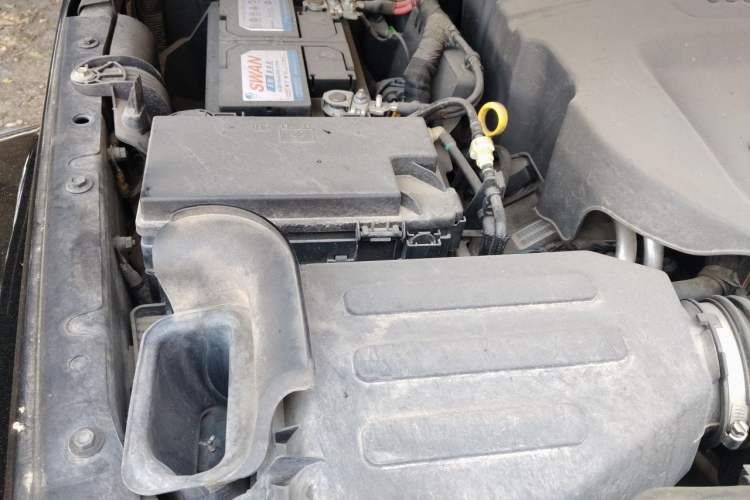 Used Jeep Wrangler 2017 3.0L Sahara Four-Door Comfort Edition Engine Bay Right
